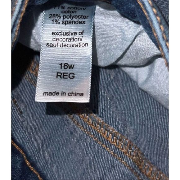 Plus Size Maurices Hi Rise Medium Wash Sttaight Leg Jeans Size 16 37x30 #43 - Picture 3 of 5